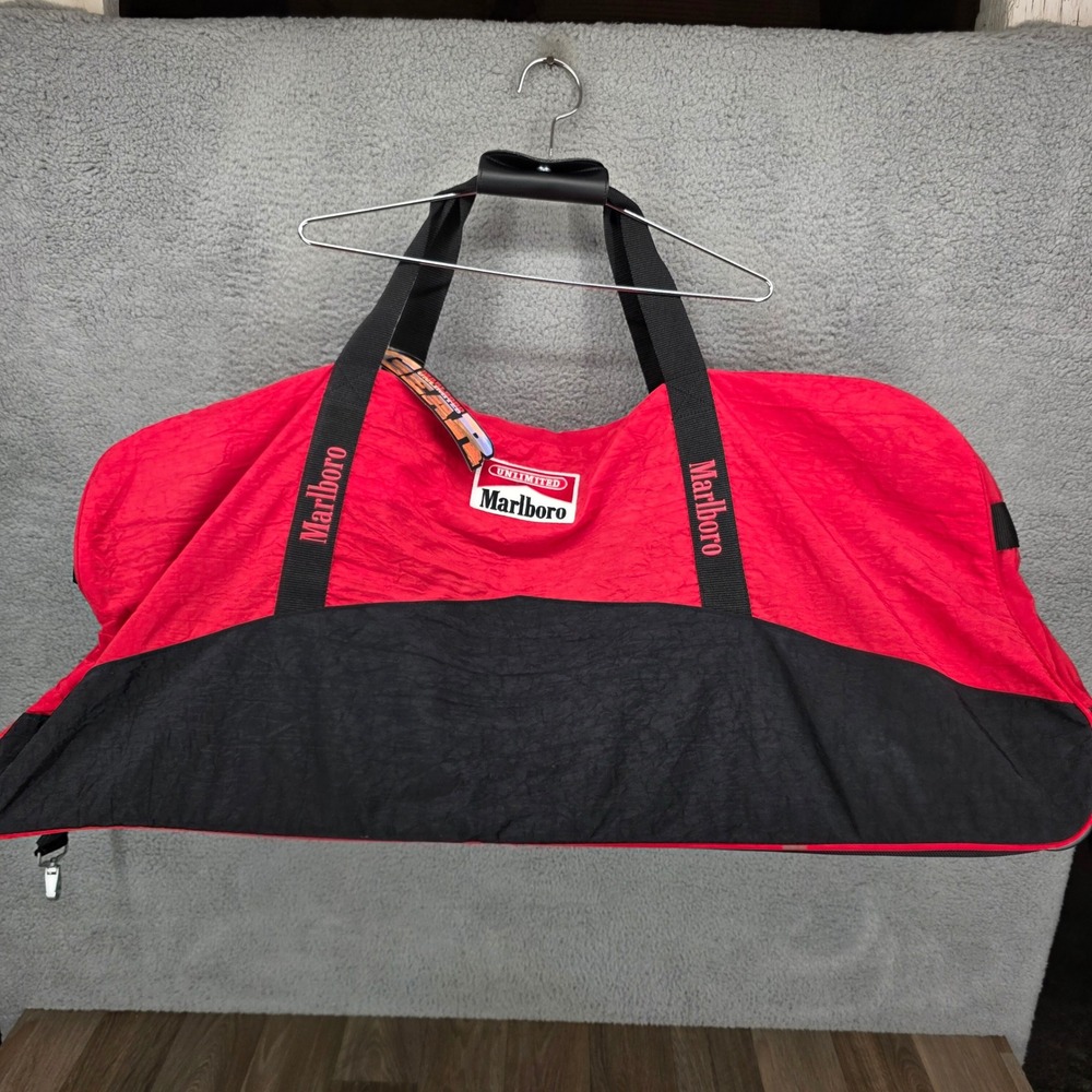 Marlboro Unlimited Gear Red Black Rolling Duffle Bag Vintage 90s Travel Luggage